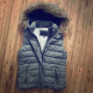 Banana Republic Puffy Vest